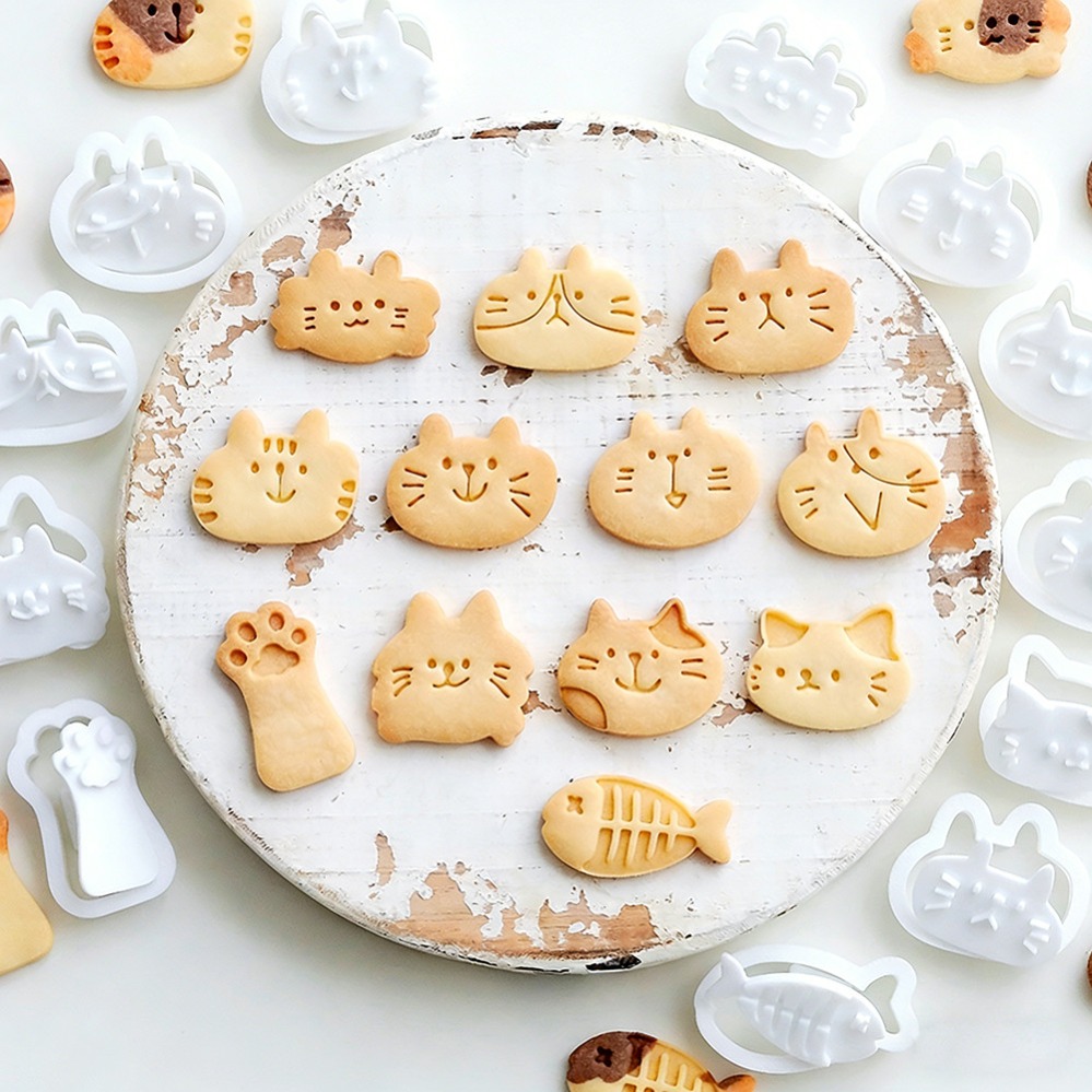 Kitchen Gadgets And Accessories - Cute Kitten DIY Stamp Cookie Cutters